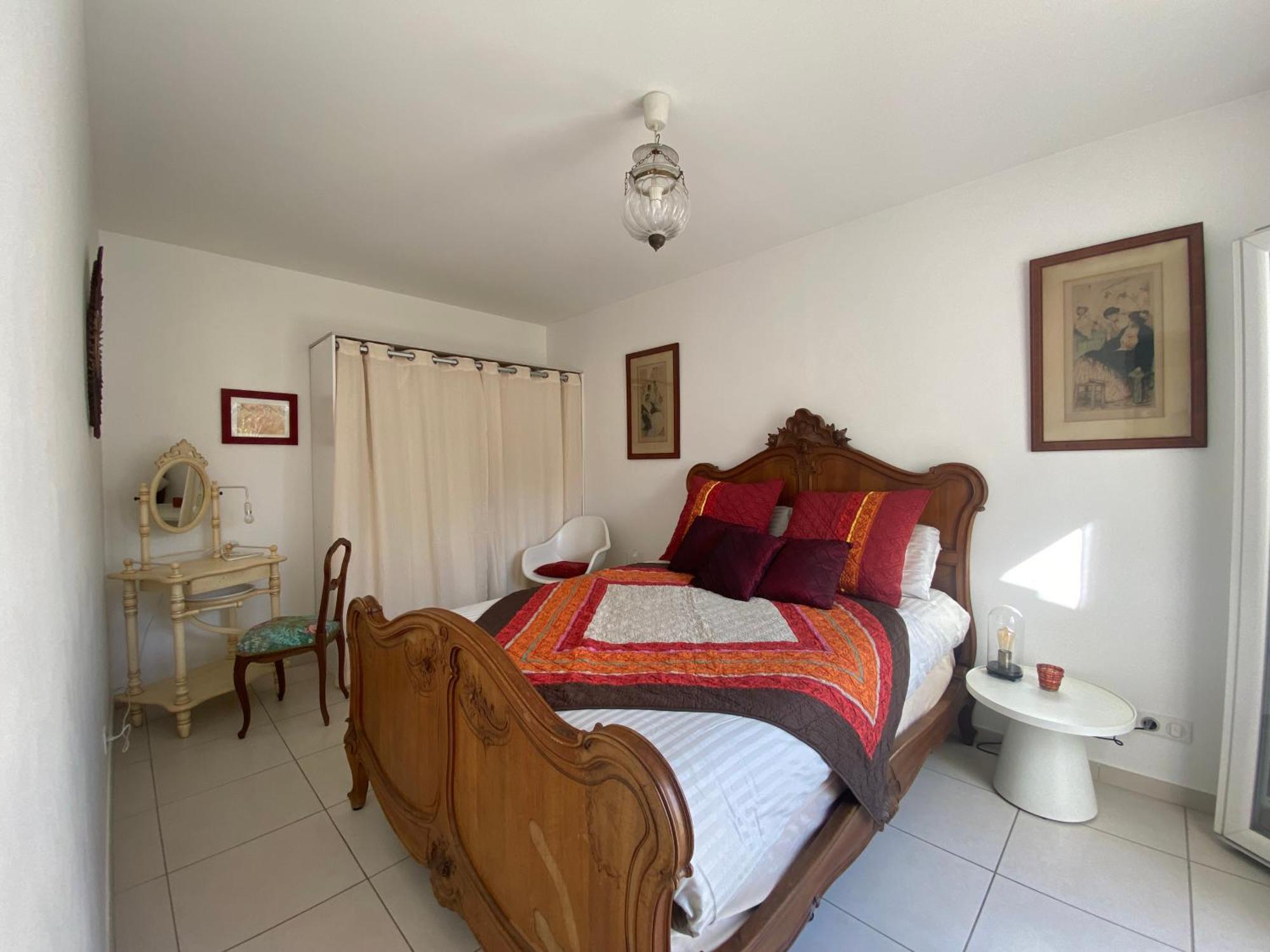 Maison 3 Chambres, Parking, Jardin, Climatisation Hébergement de vacances *